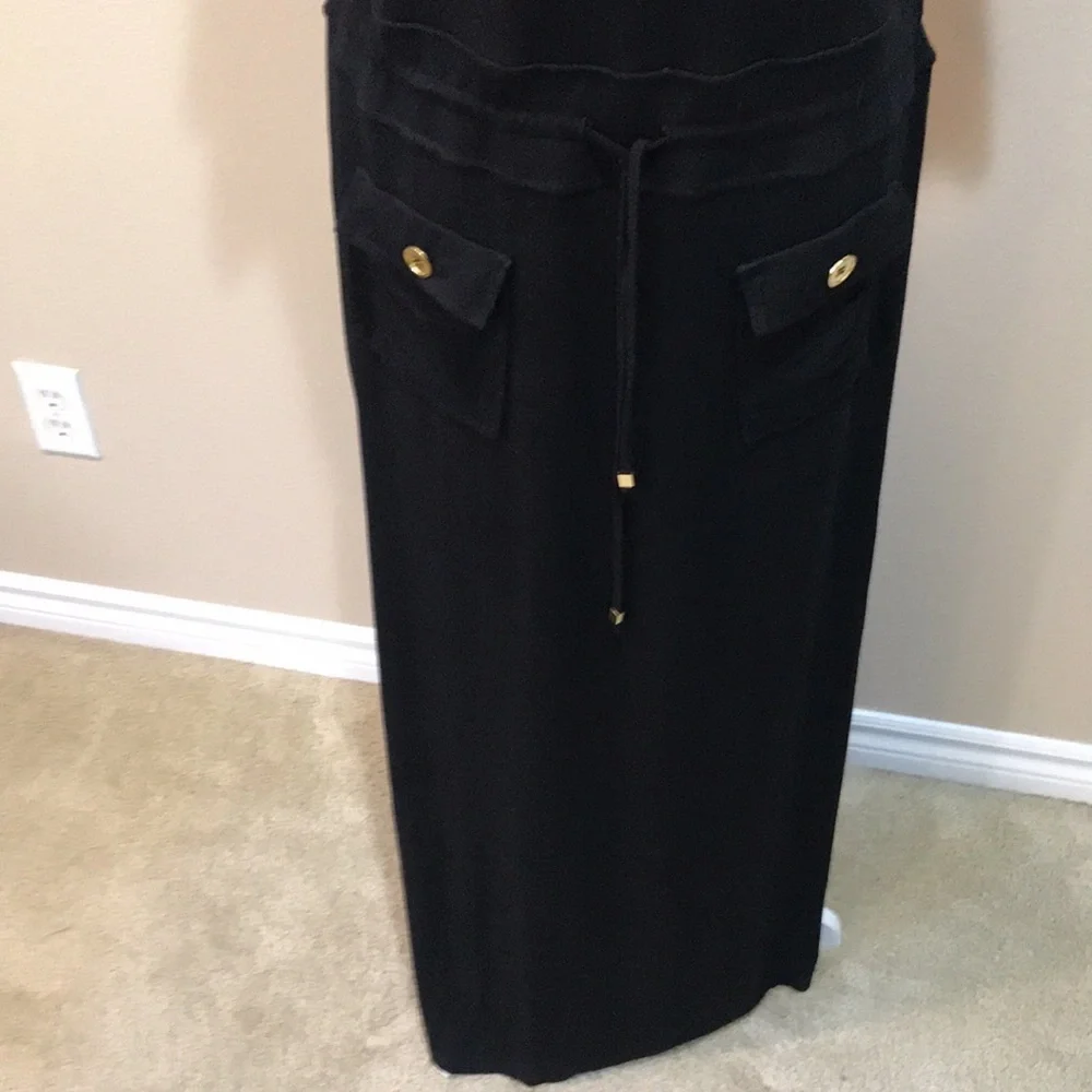 Chelsea & Theodore Black Drawstring Waist Front Pockets Pullover Maxi Dress-10